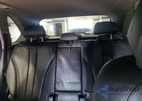 2015 BMW X5 xDrive50I z USA, uszkodzony, nr VIN 5UXKR6C52F0J76371